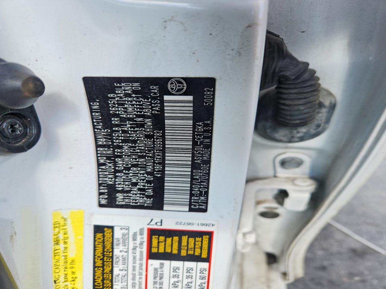 2015 TOYOTA CAMRY XLE photo 34