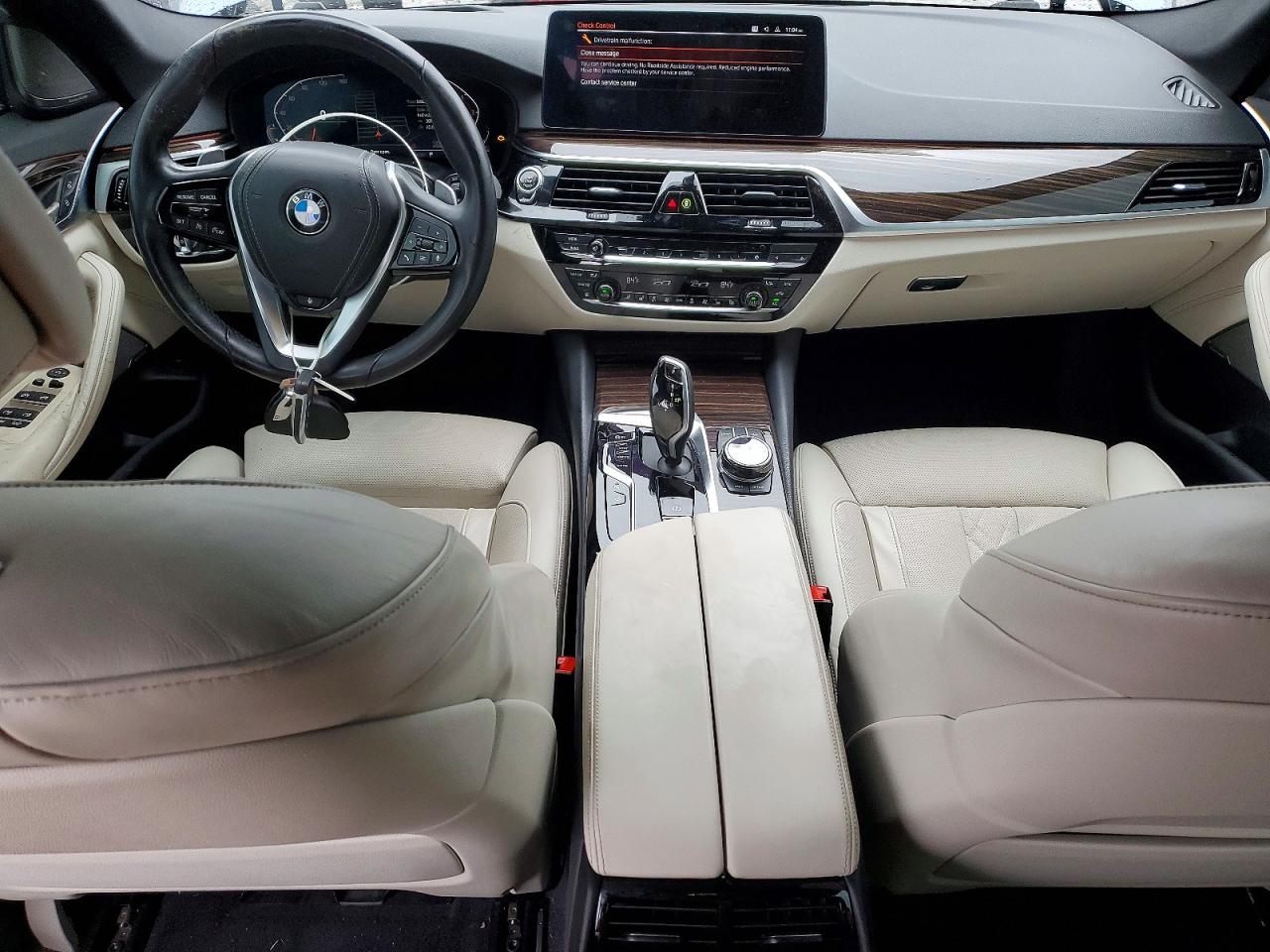 2021 BMW 530 XI photo 15