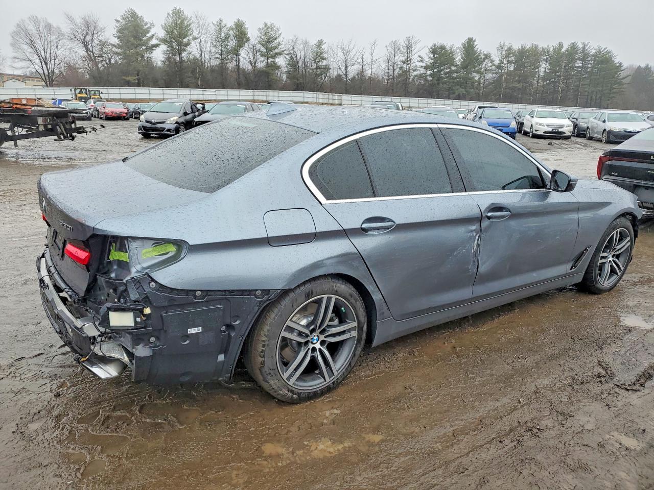 2021 BMW 530 XI photo 5
