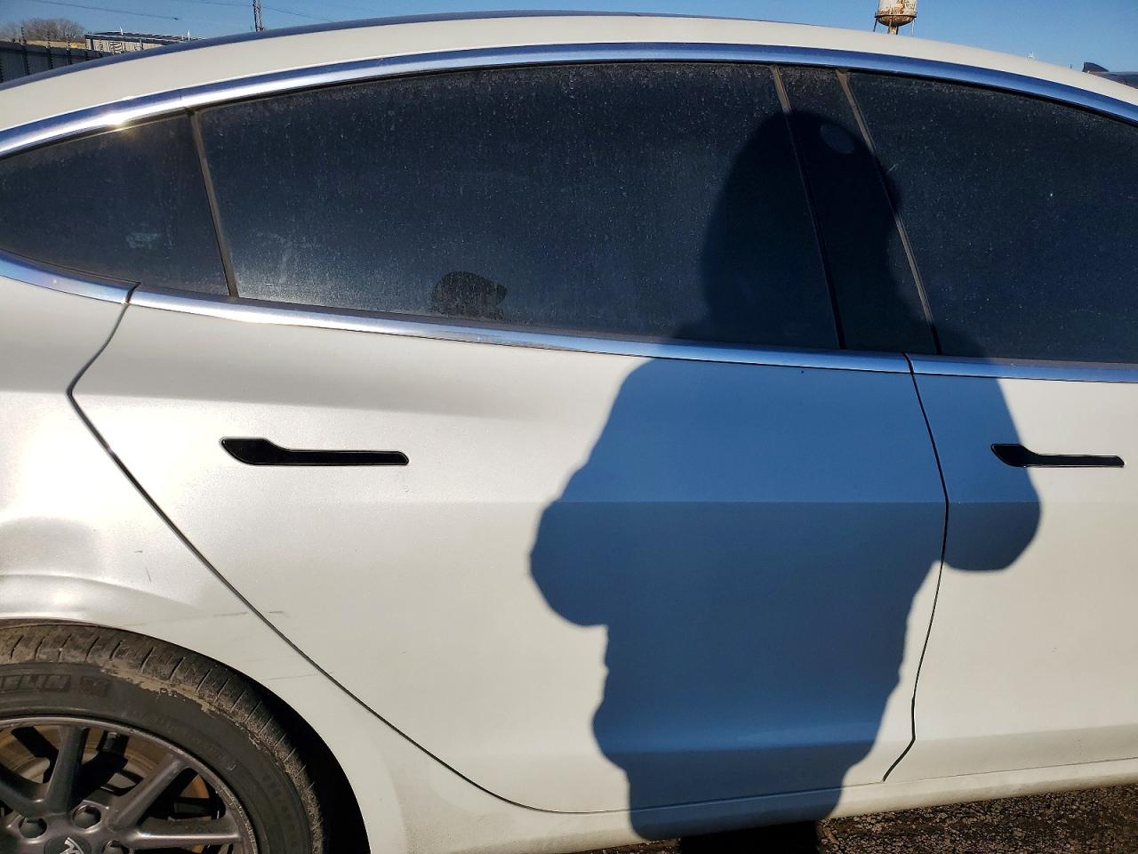 2018 TESLA MODEL 3 photo 28