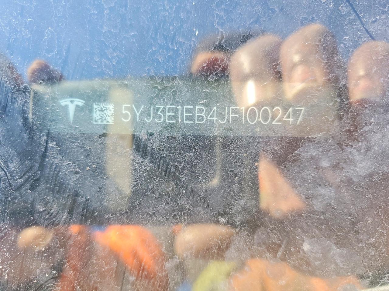 2018 TESLA MODEL 3 photo 34