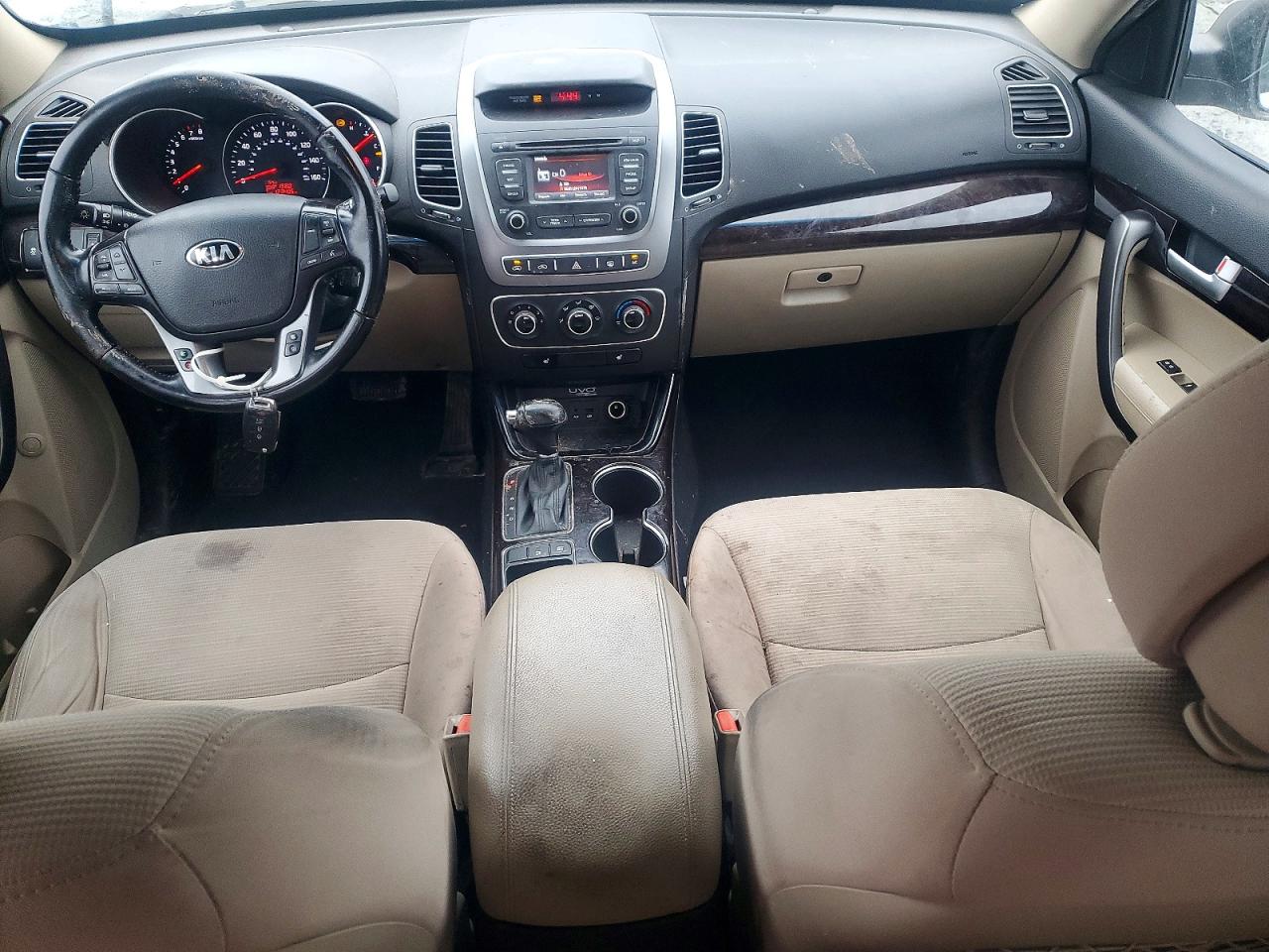 2015 KIA SORENTO LX photo 8