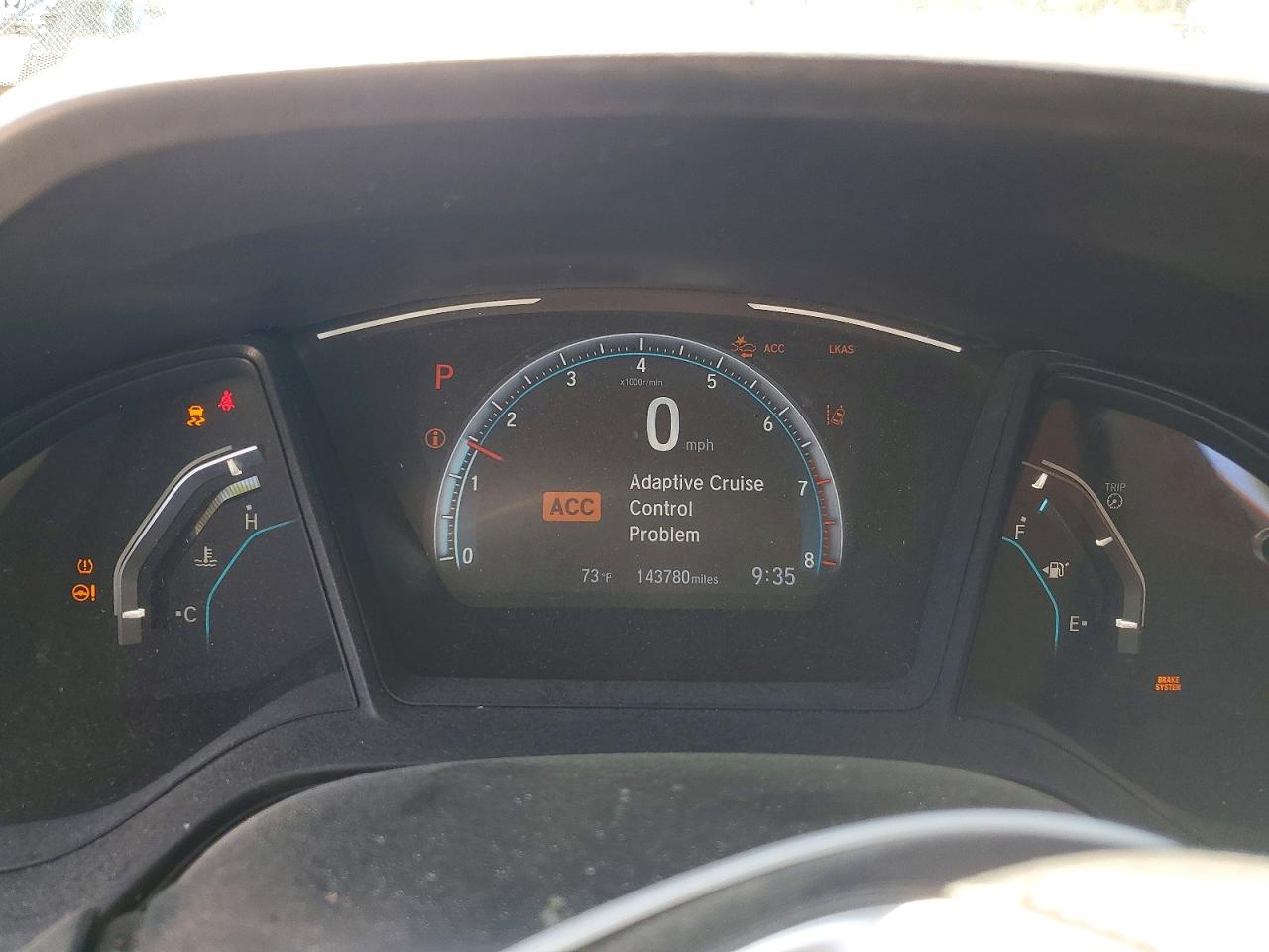 2020 HONDA CIVIC LX photo 25