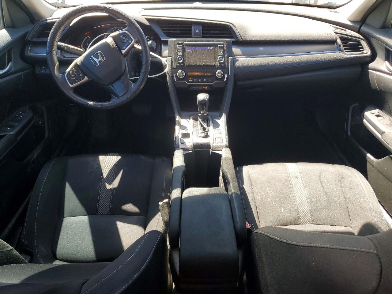 2020 HONDA CIVIC LX photo 22