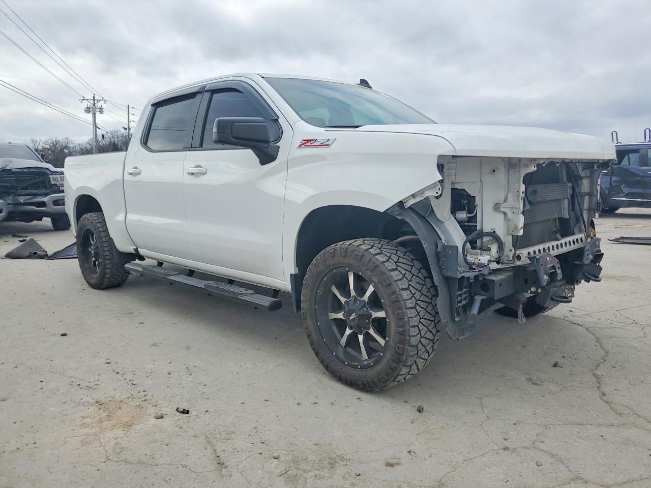 2019 CHEVROLET SILVERADO K1500 RST photo 10