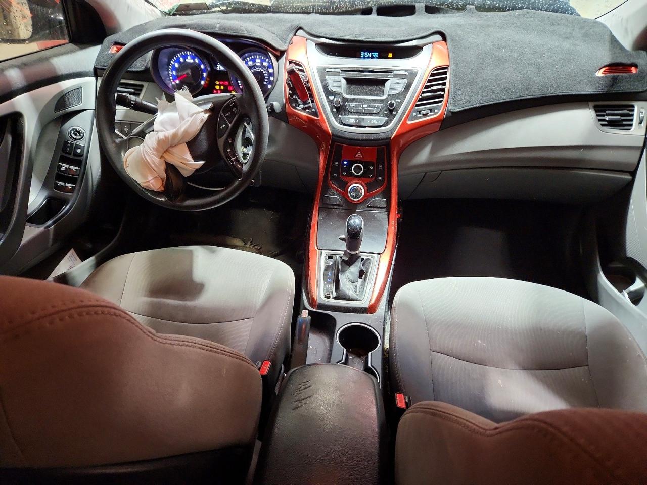 2014 HYUNDAI ELANTRA photo 15