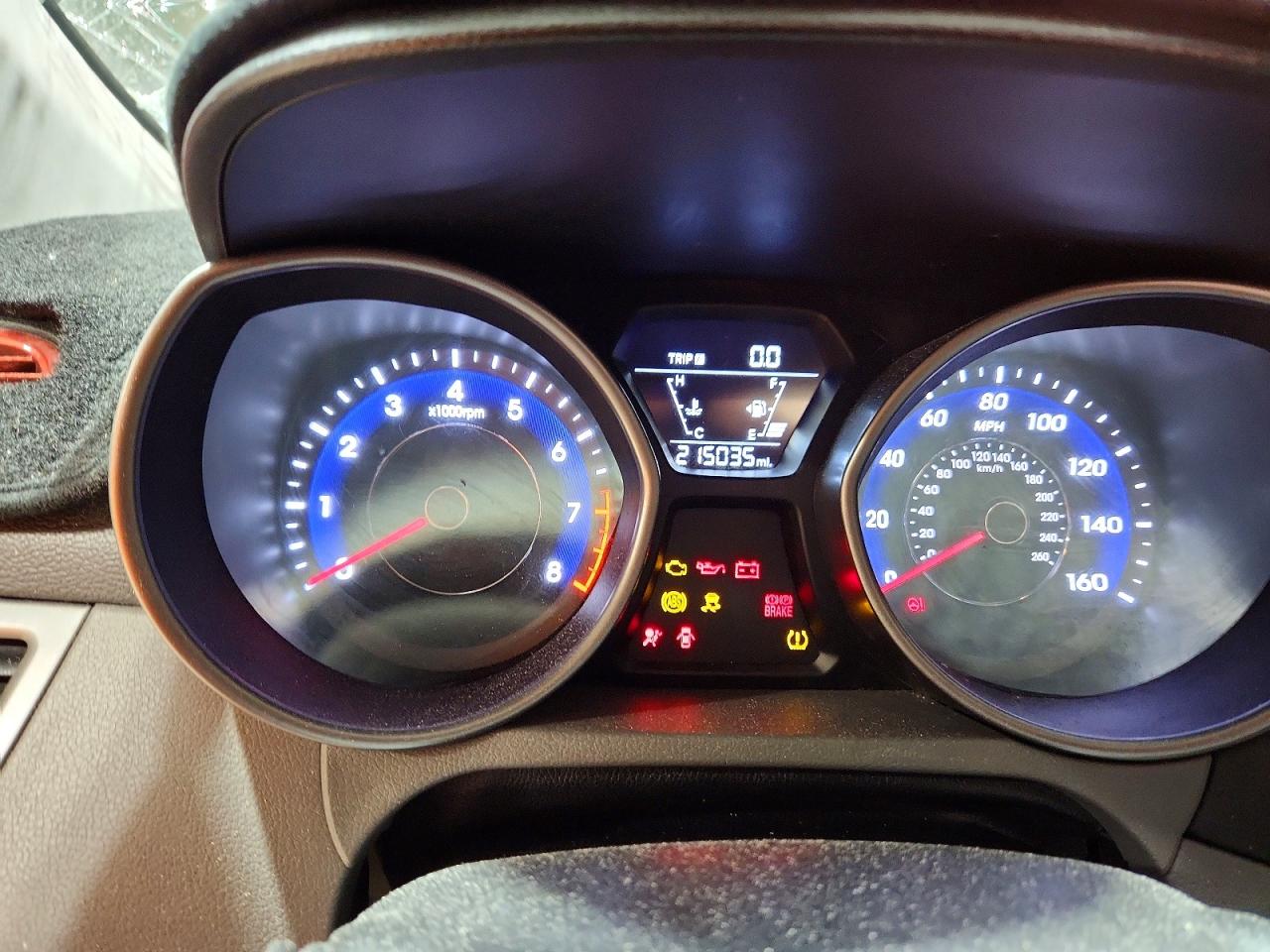 2014 HYUNDAI ELANTRA photo 17
