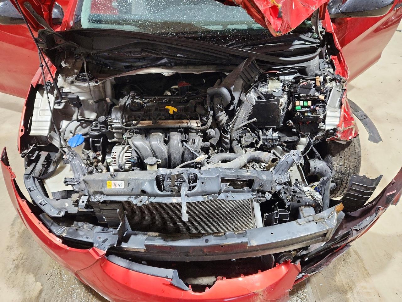 2014 HYUNDAI ELANTRA photo 21