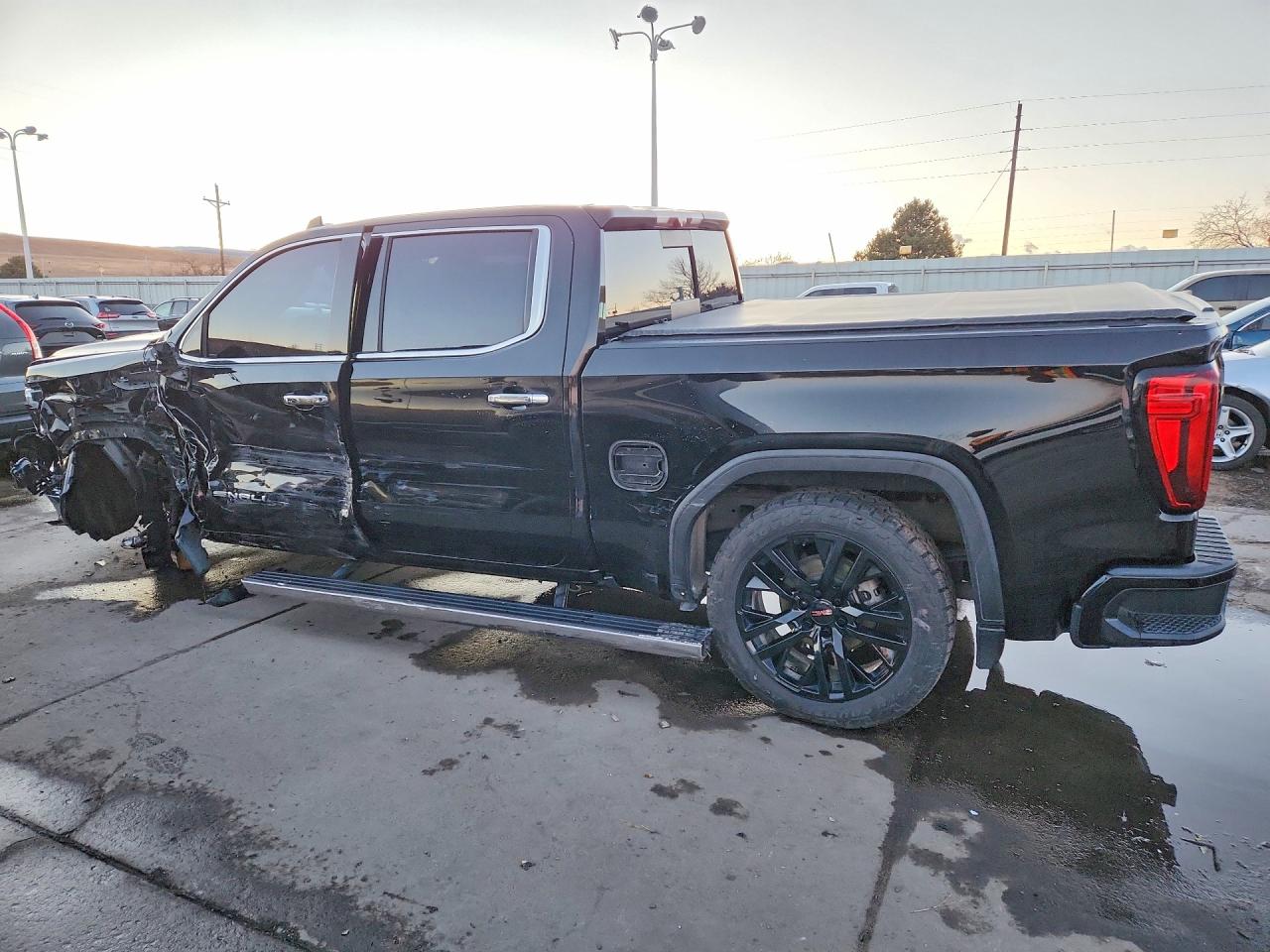 2020 GMC SIERRA K1500 DENALI photo 2