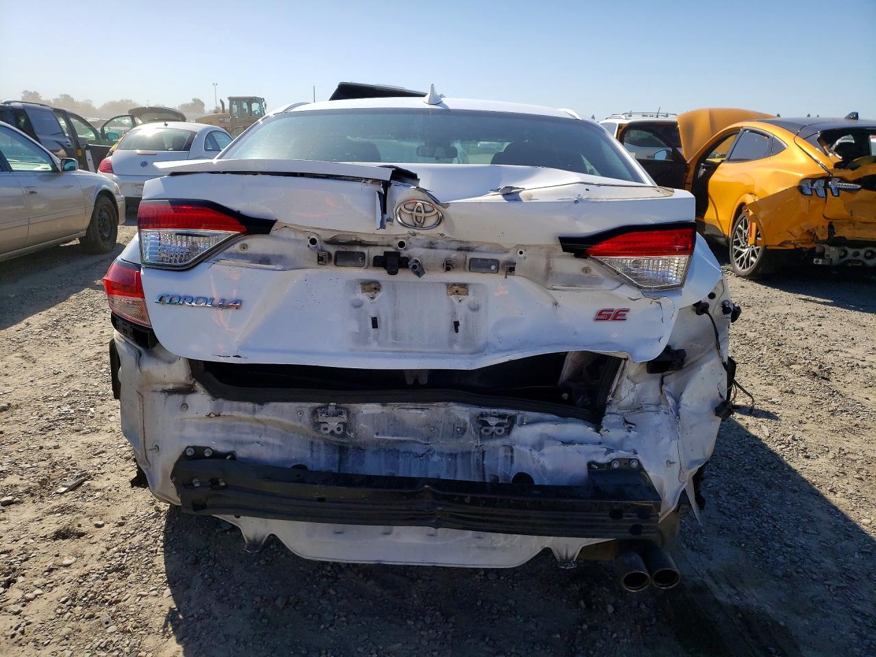2020 TOYOTA COROLLA SE photo 11