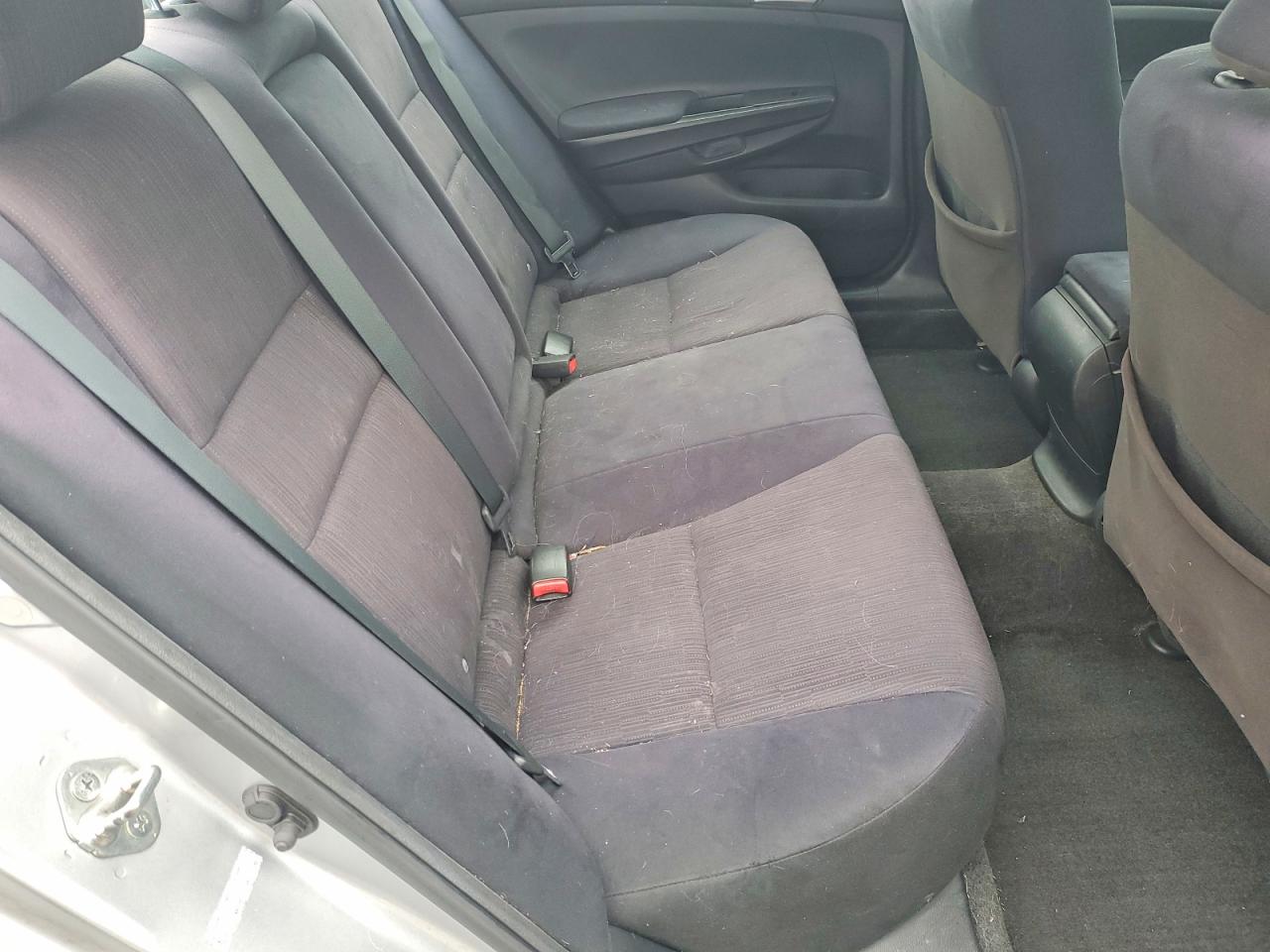2012 HONDA ACCORD LX photo 28