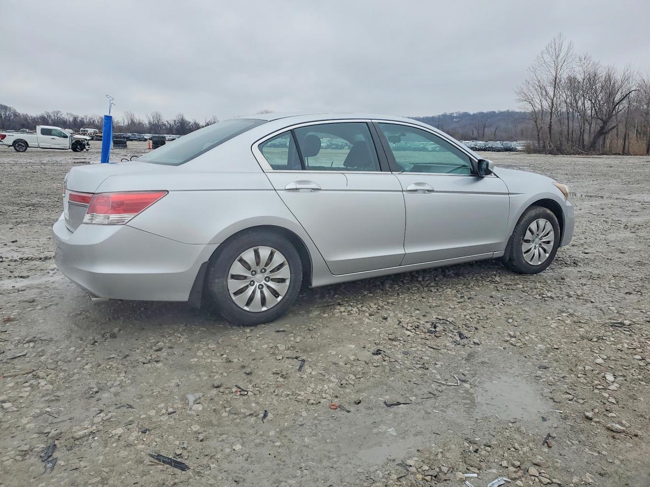 2012 HONDA ACCORD LX photo 7
