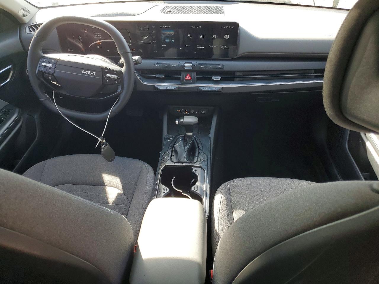 2025 KIA K4 EX photo 15
