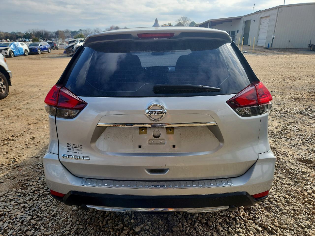 2018 NISSAN ROGUE S photo 6