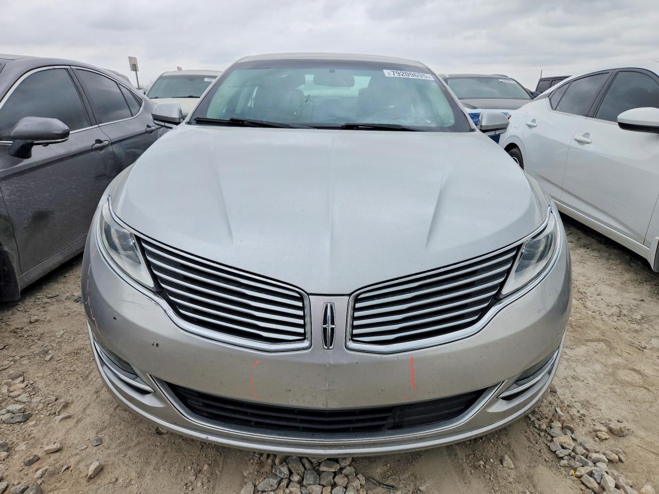 2016 LINCOLN MKZ HYBRID photo 9