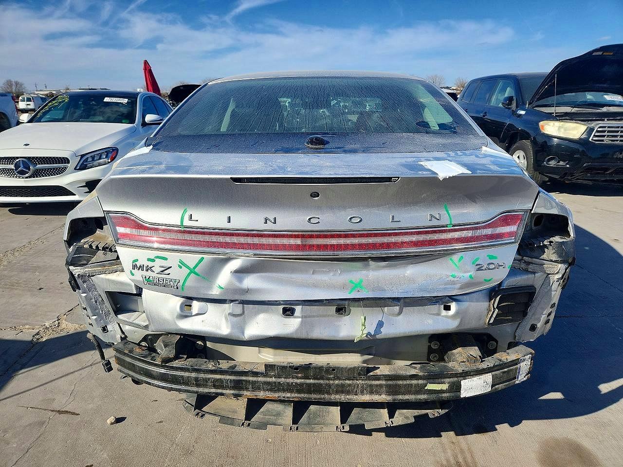 2016 LINCOLN MKZ HYBRID photo 11