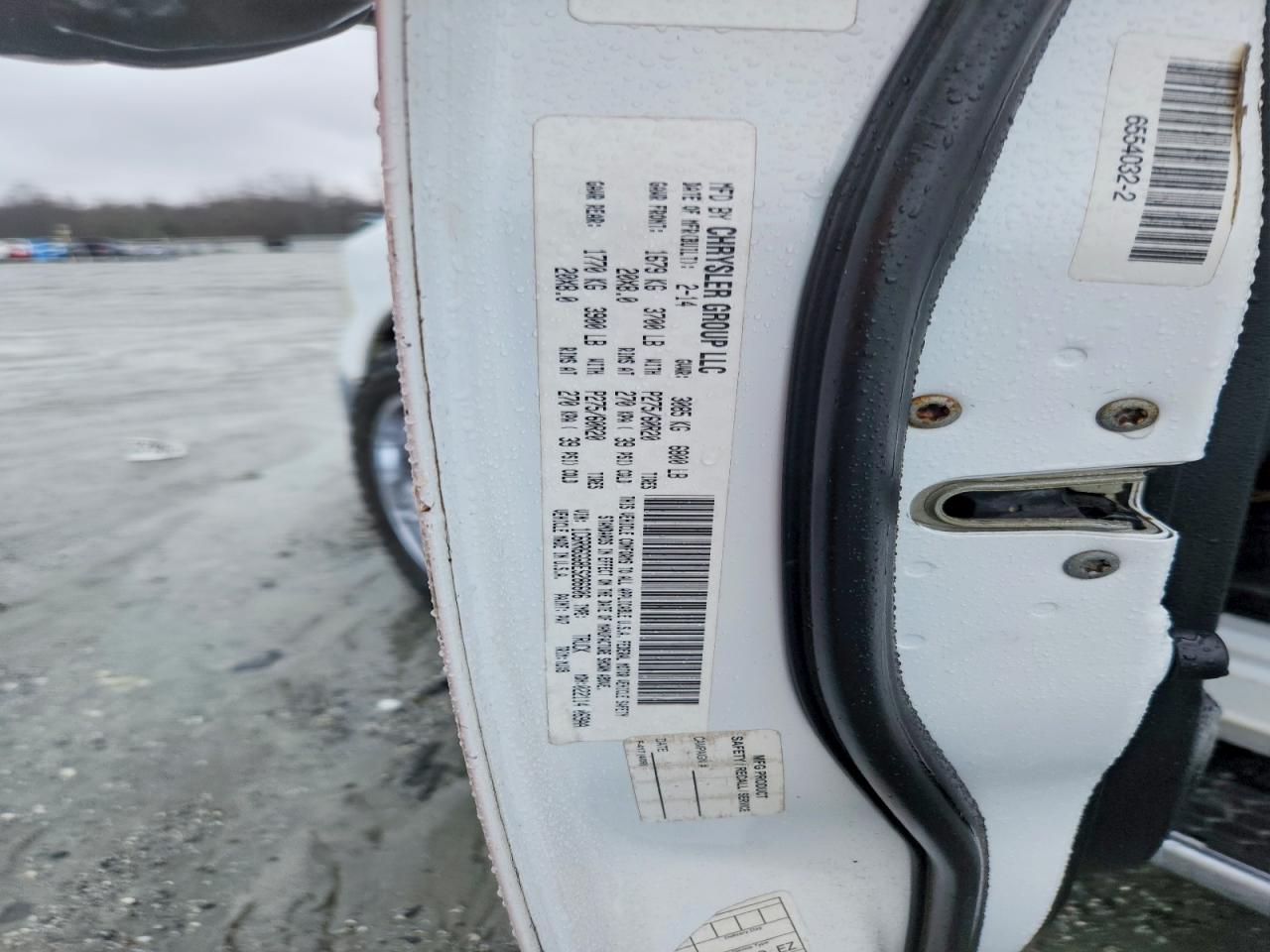 2014 RAM 1500 SLT photo 23