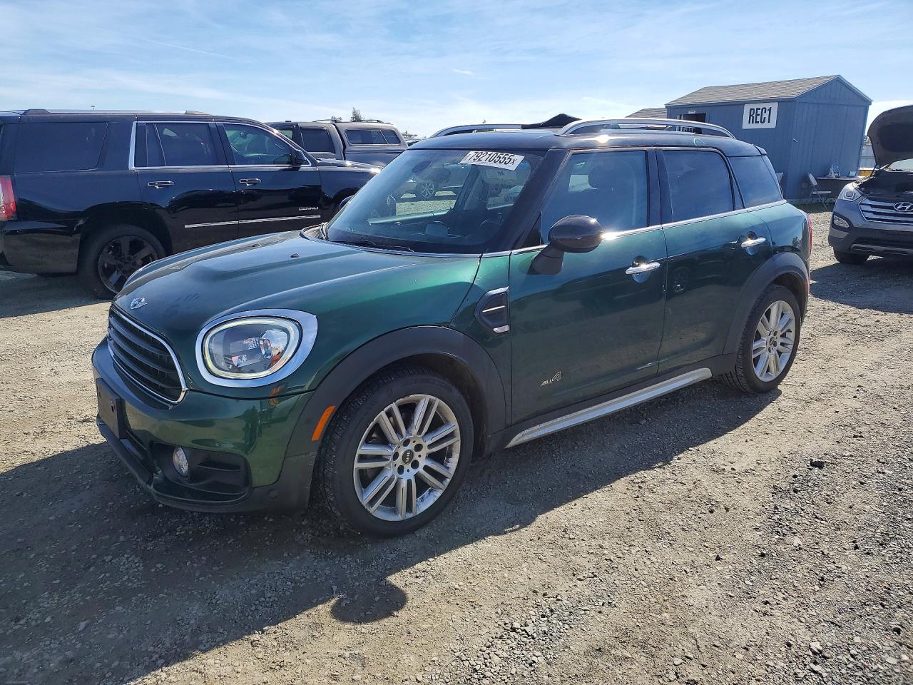 2017 MINI COOPER