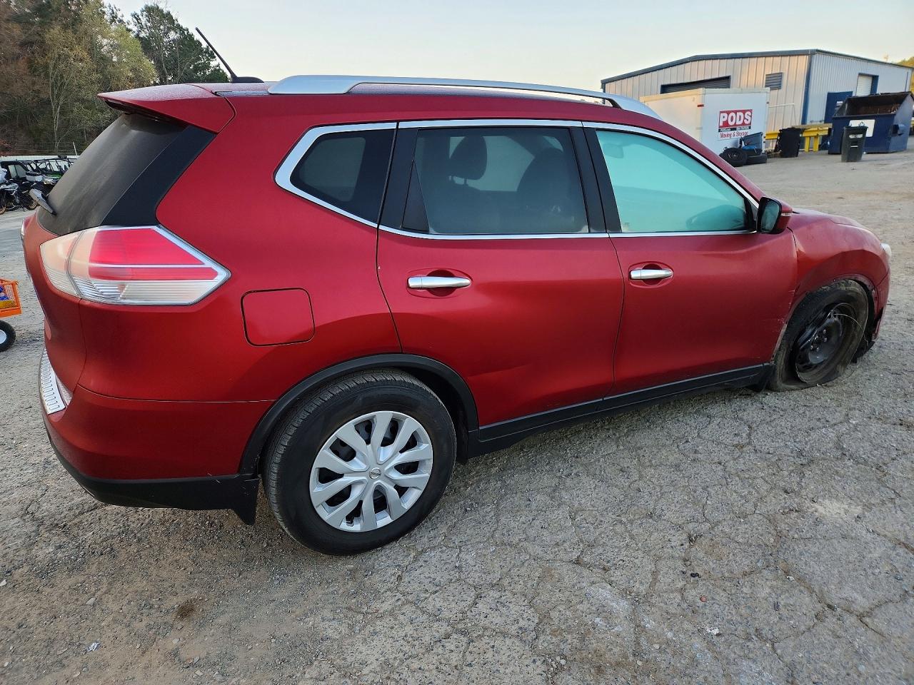 2016 NISSAN ROGUE S photo 3