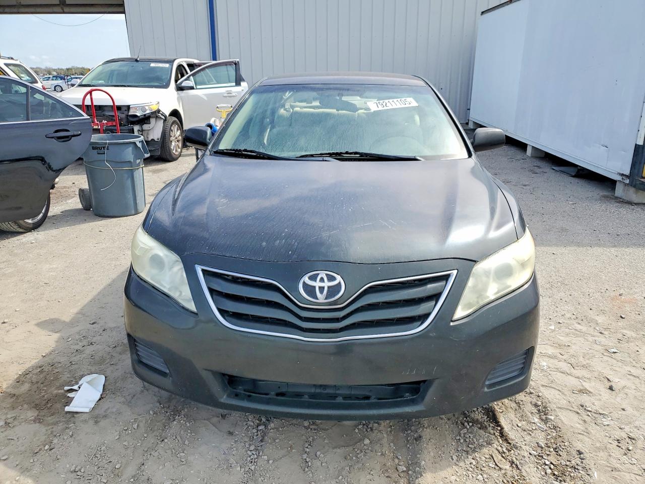 2011 TOYOTA CAMRY LE photo 13