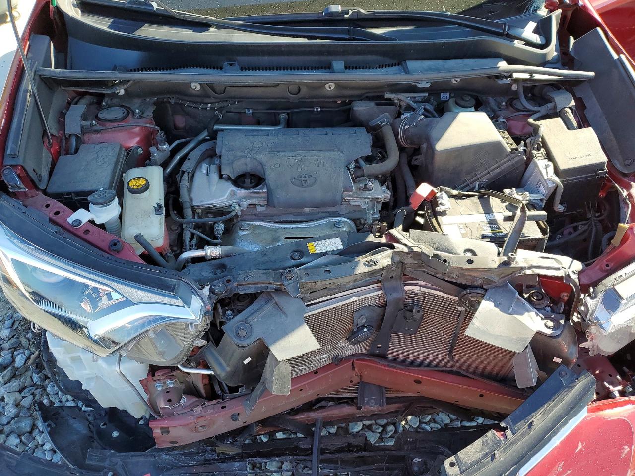 2018 TOYOTA RAV4 LE photo 41