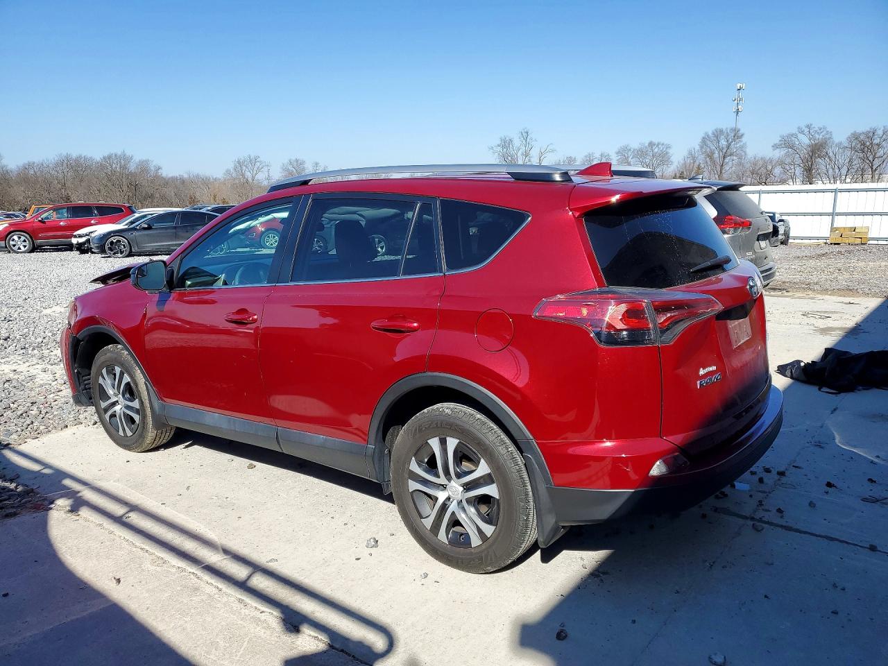 2018 TOYOTA RAV4 LE photo 5