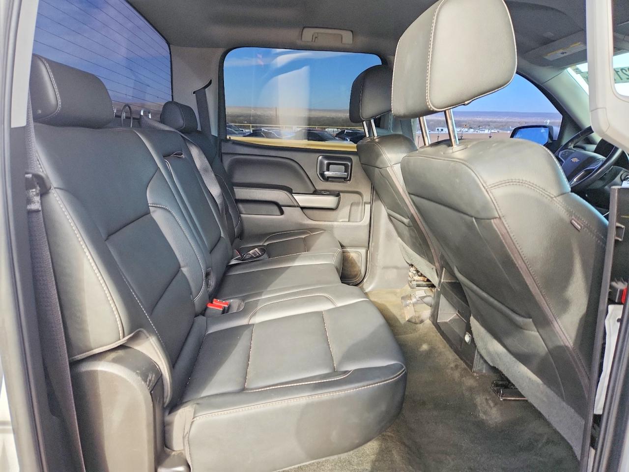 2018 CHEVROLET SILVERADO K1500 LT photo 9