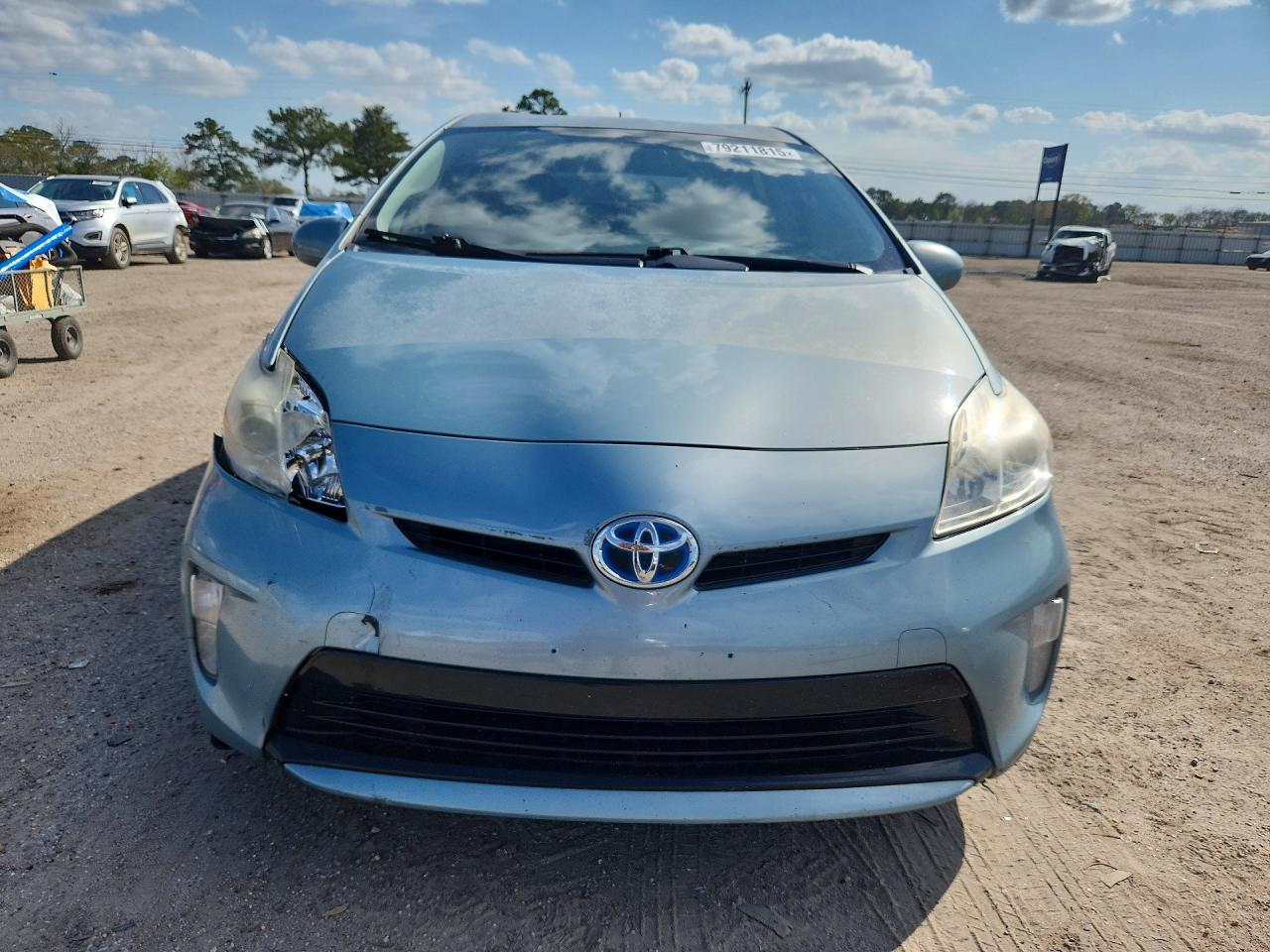 2015 TOYOTA PRIUS THREE photo 5