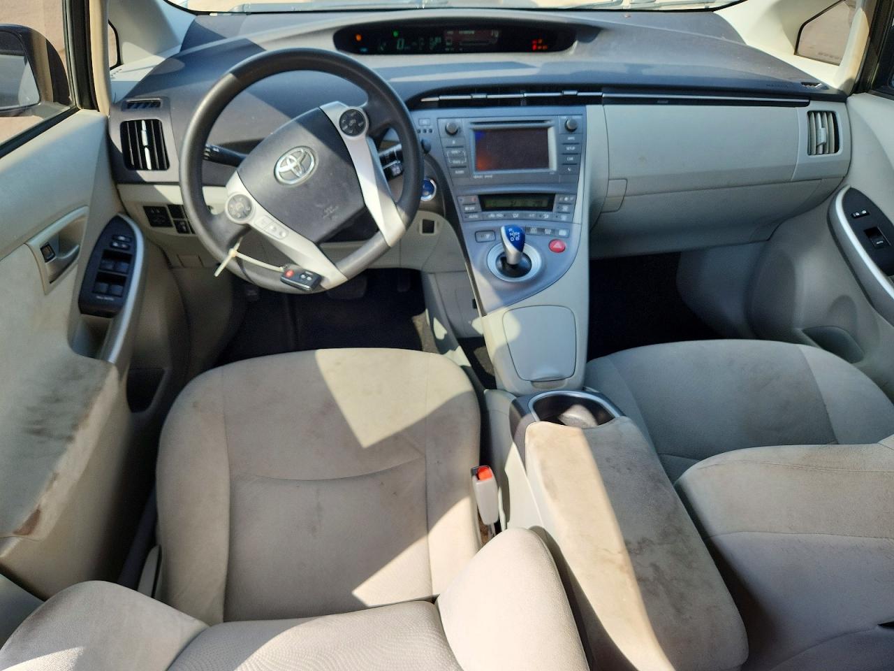 2015 TOYOTA PRIUS THREE photo 8
