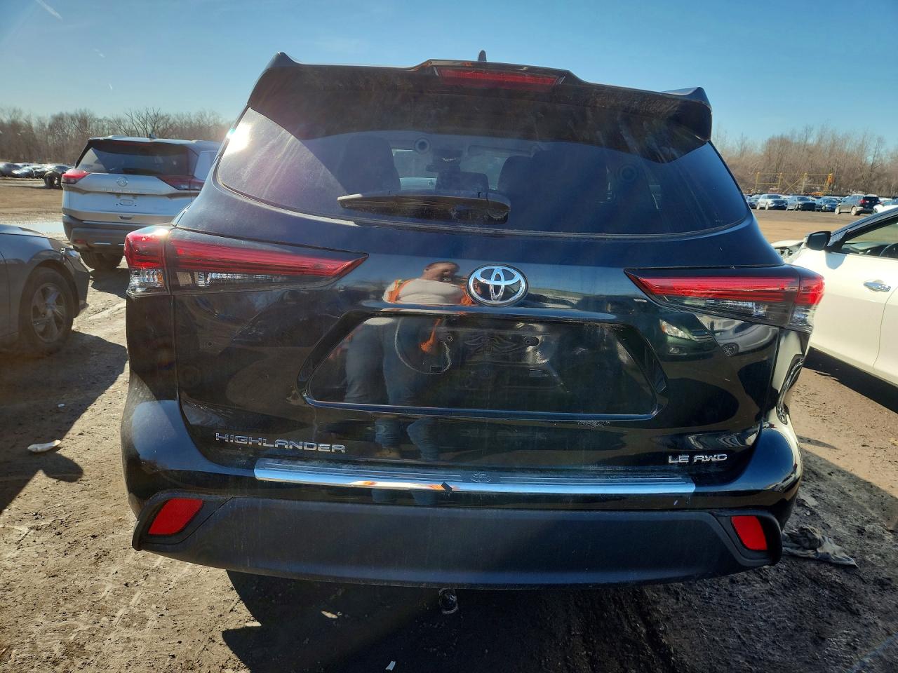 2022 TOYOTA HIGHLANDER LE photo 14