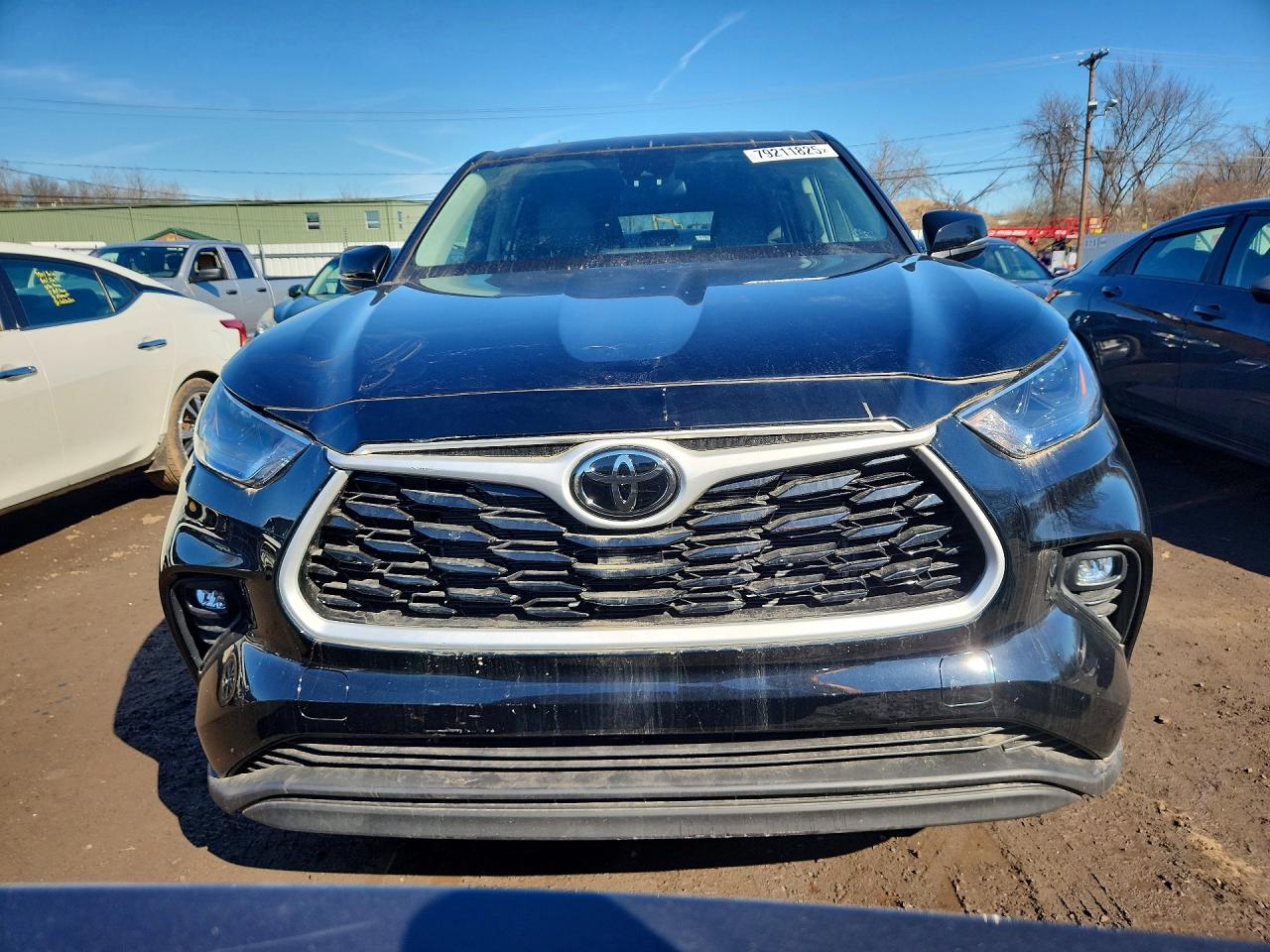 2022 TOYOTA HIGHLANDER LE photo 11