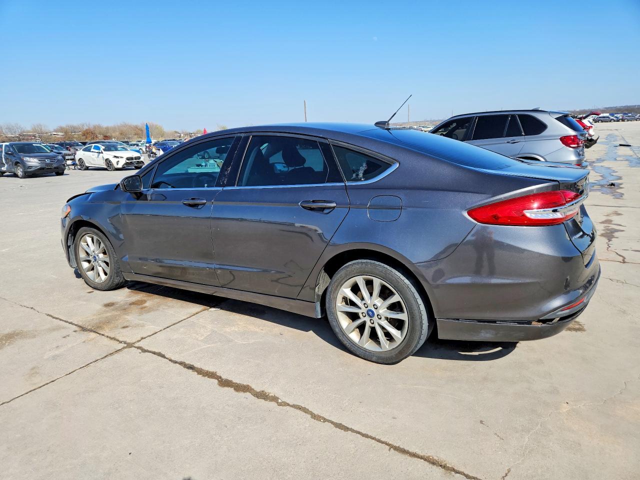 2017 FORD FUSION SE photo 2