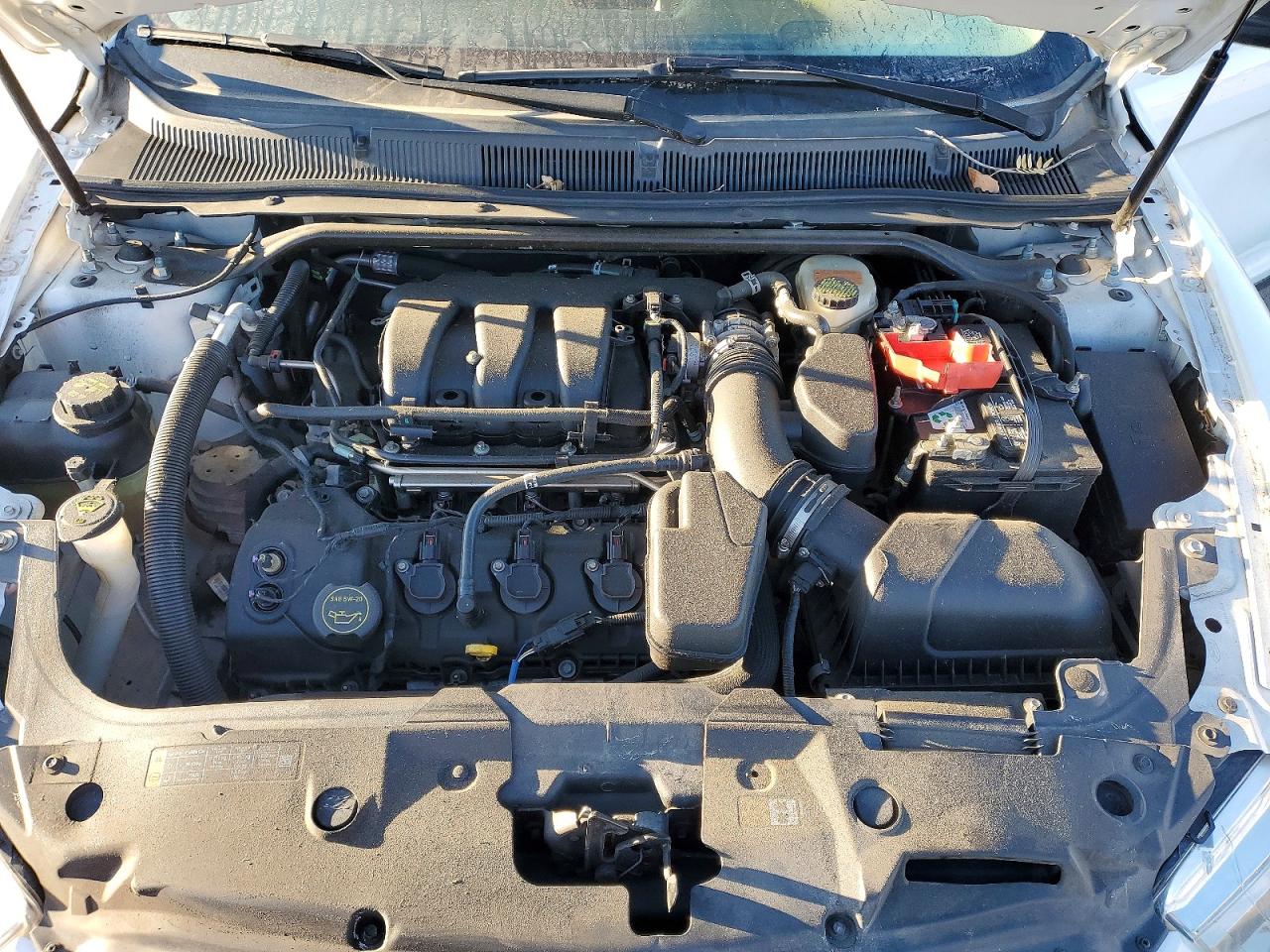 2015 FORD TAURUS SE photo 31