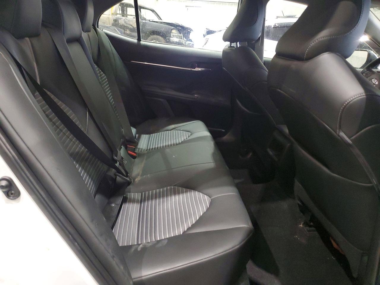 2022 TOYOTA CAMRY SE photo 10