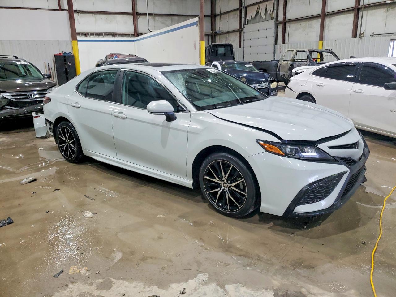 2022 TOYOTA CAMRY SE photo 4
