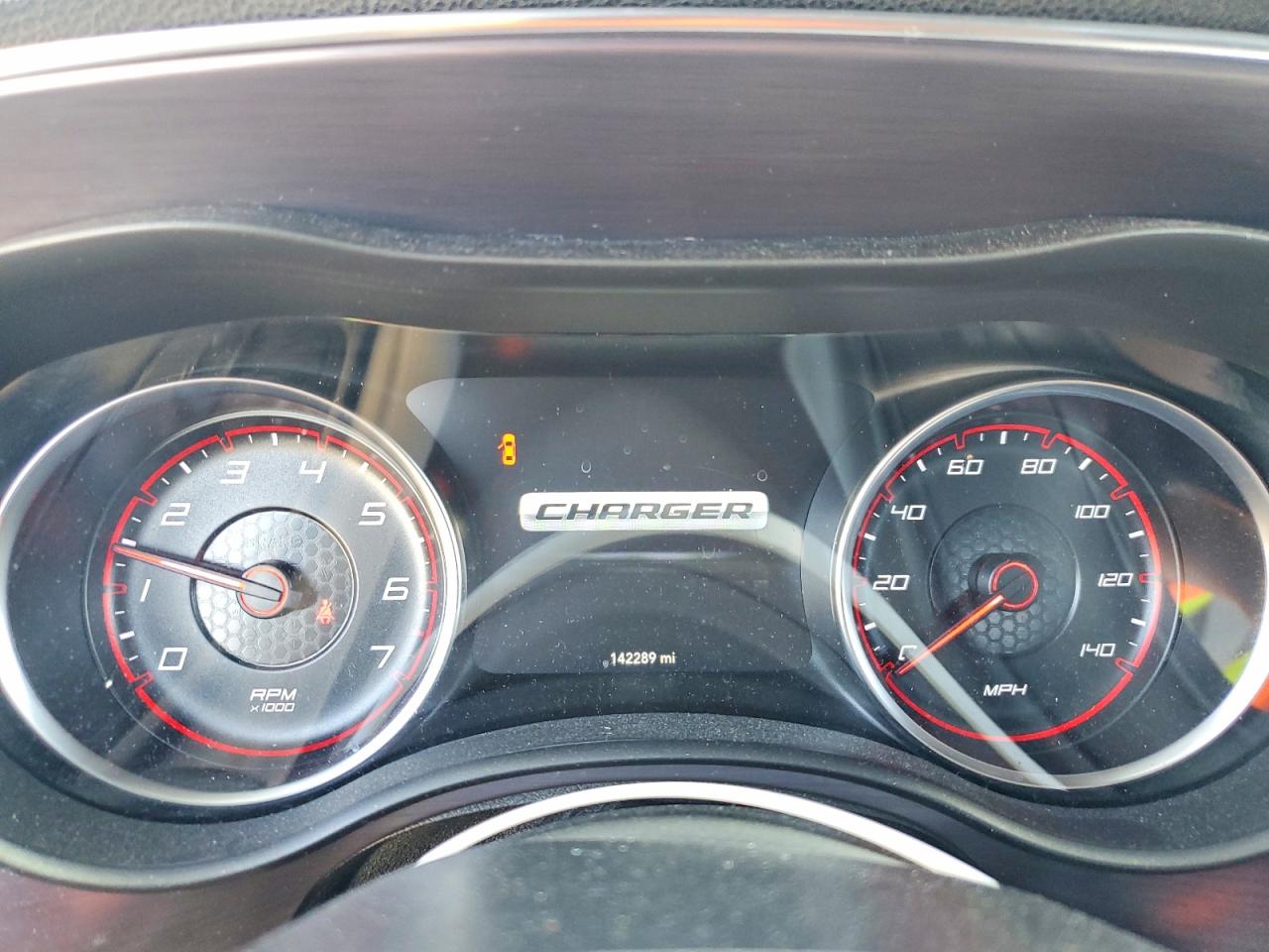 2018 DODGE CHARGER SXT photo 9