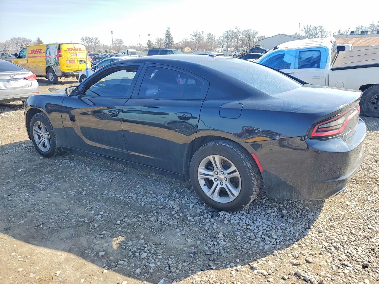 2018 DODGE CHARGER SXT photo 2