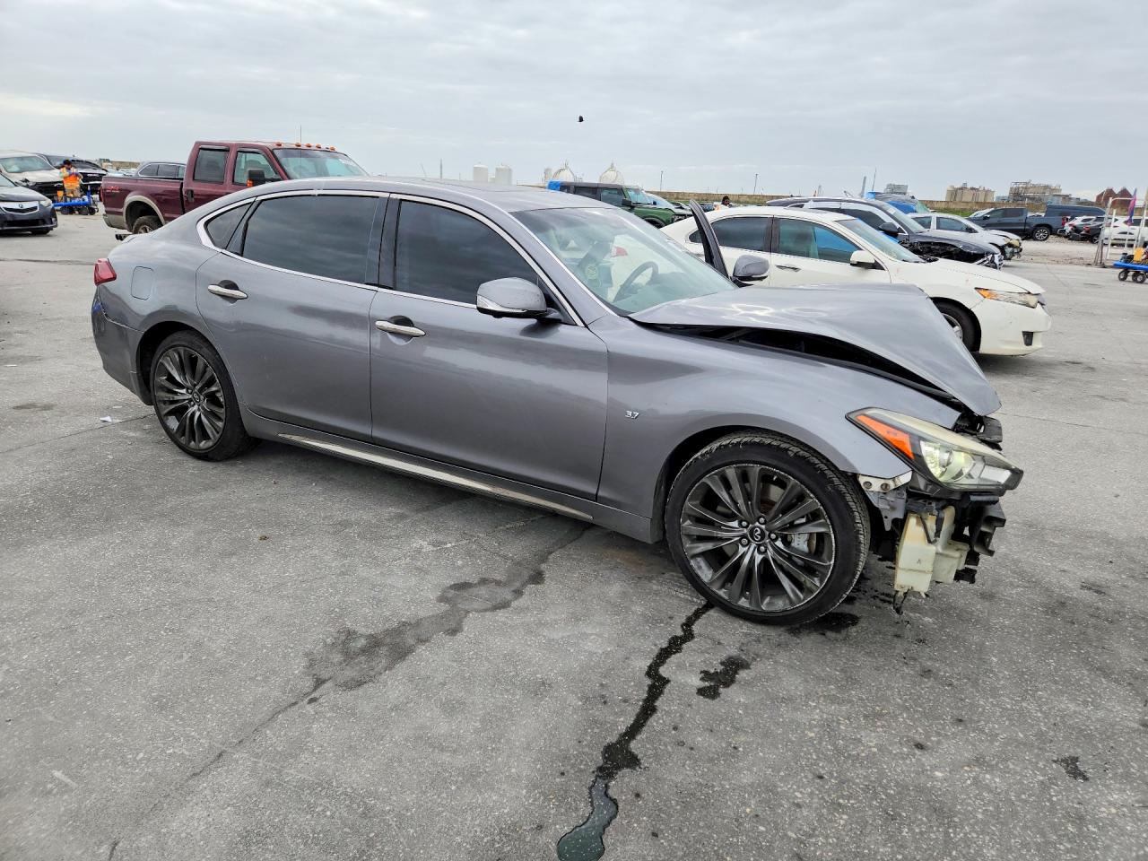 2018 INFINITI Q70L 3.7 LUXE photo 4