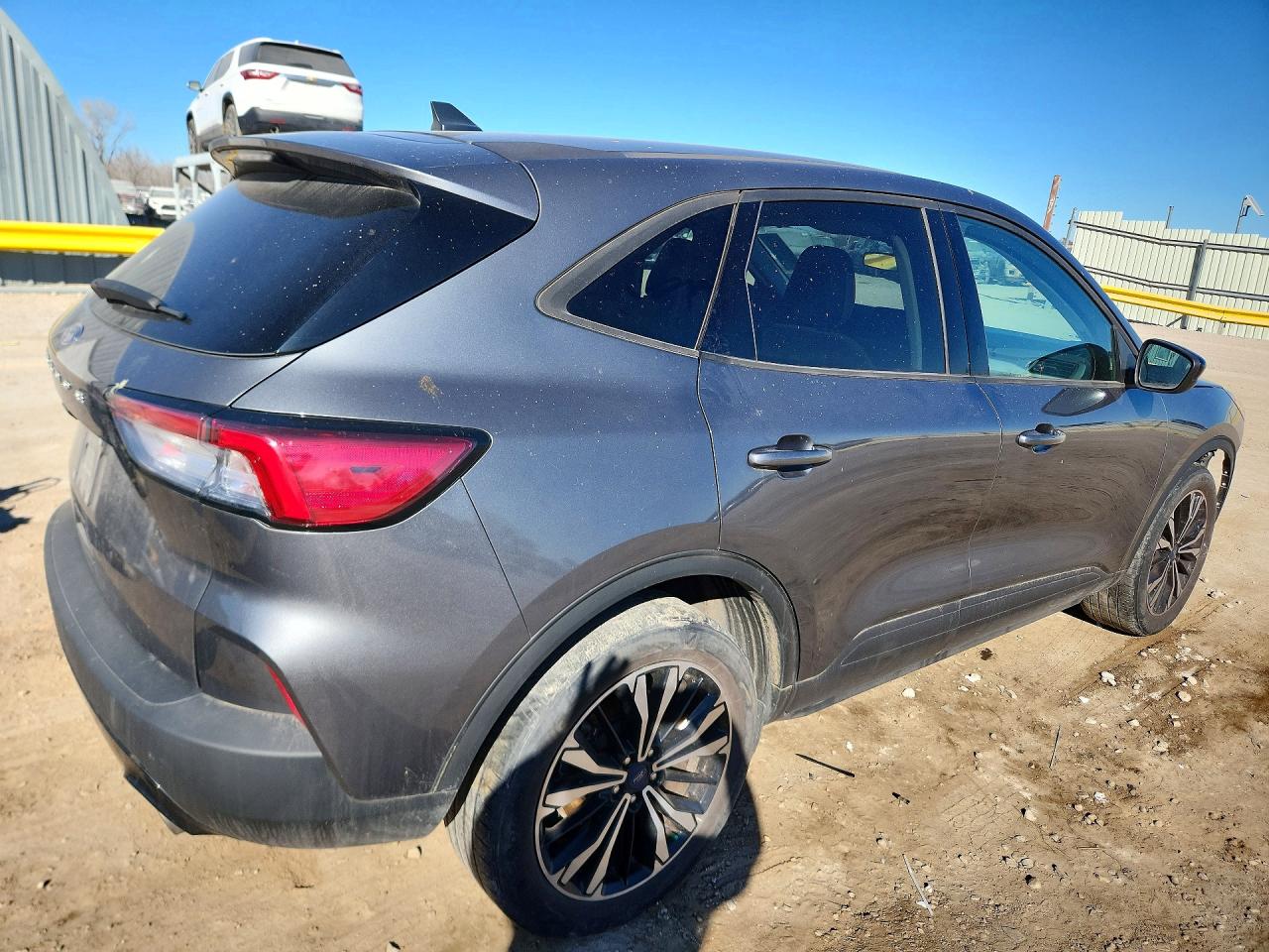 2022 FORD ESCAPE SE photo 5