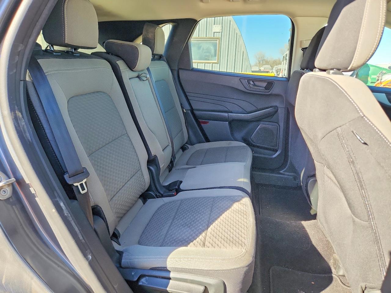2022 FORD ESCAPE SE photo 19