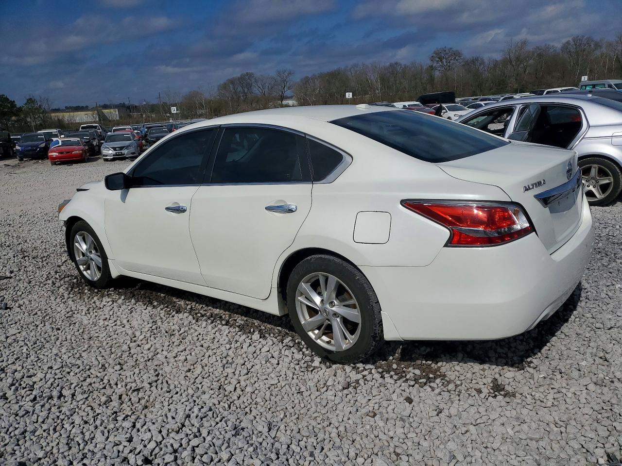 2015 NISSAN ALTIMA 2.5 SV photo 2