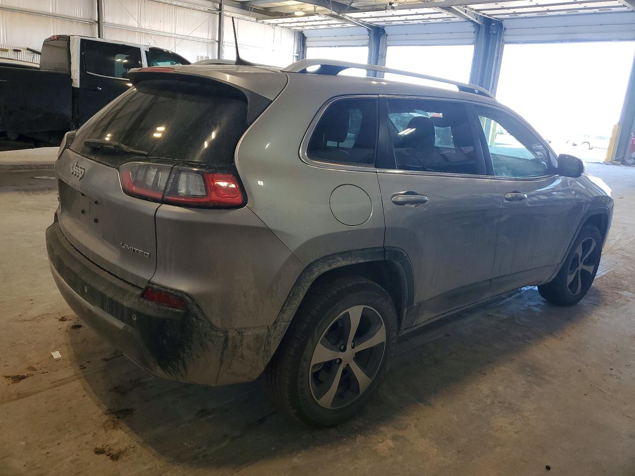 2019 JEEP CHEROKEE LIMITED photo 3