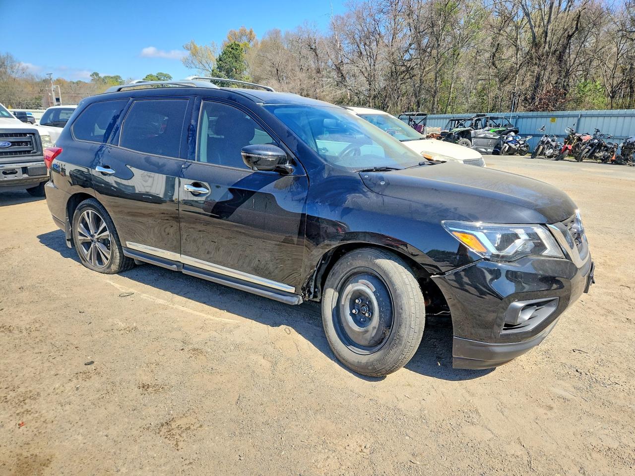2020 NISSAN PATHFINDER PLATINUM photo 4