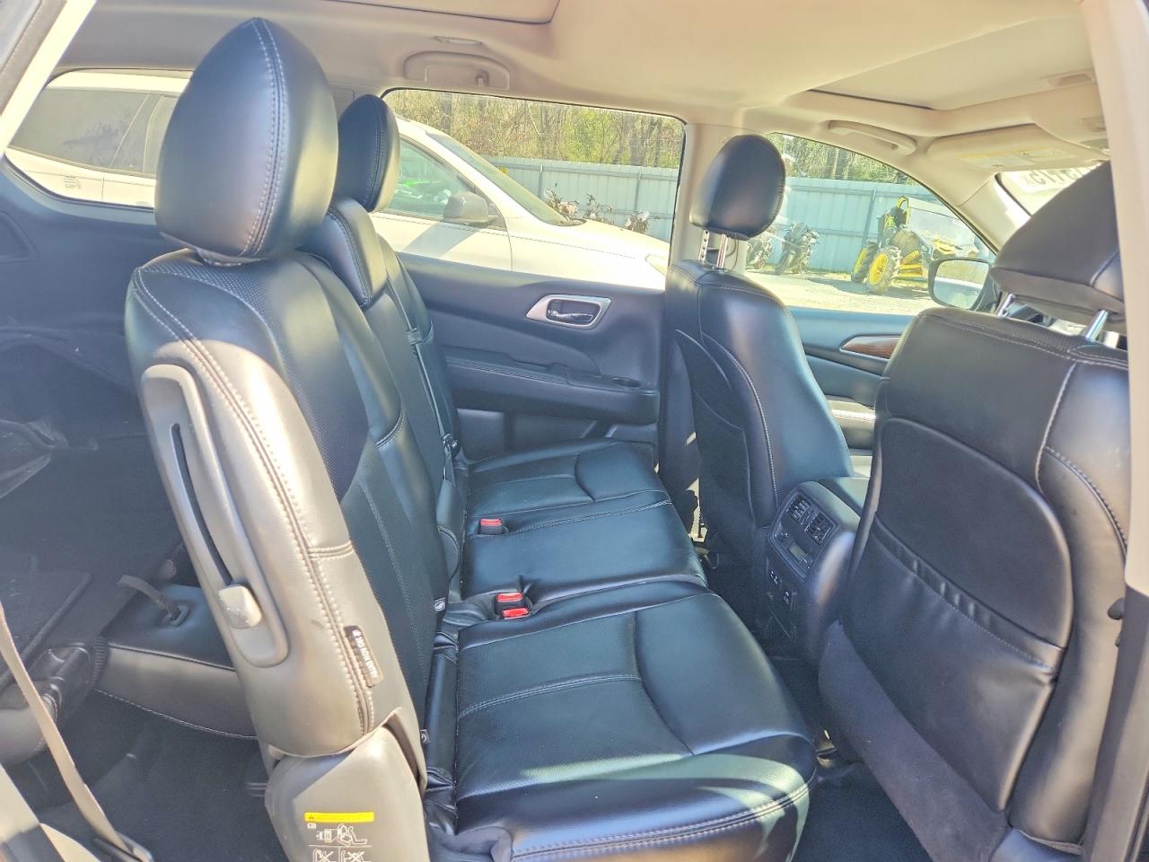 2020 NISSAN PATHFINDER PLATINUM photo 11
