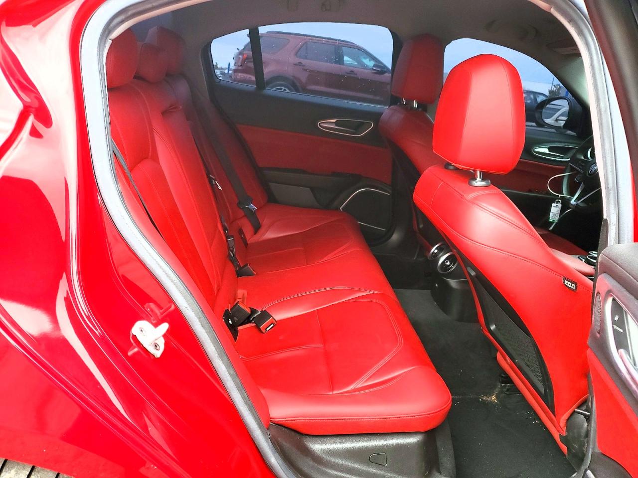 2019 ALFA ROMEO GIULIA photo 28