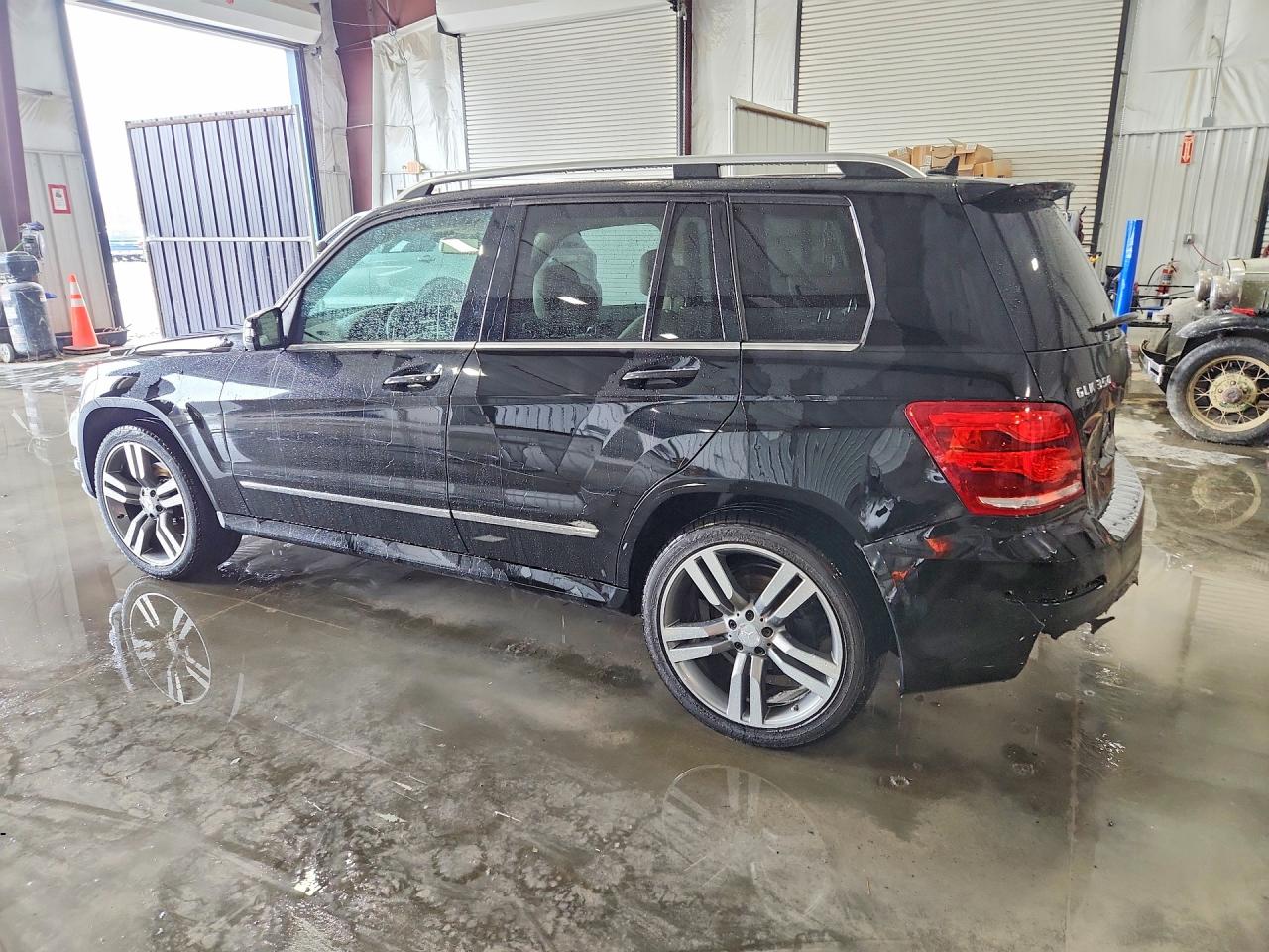 2014 MERCEDES-BENZ GLK 350 photo 2