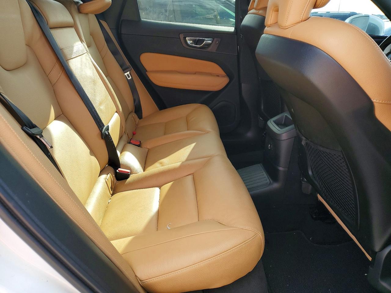 2019 VOLVO XC60 T8 INSCRIPTION photo 11