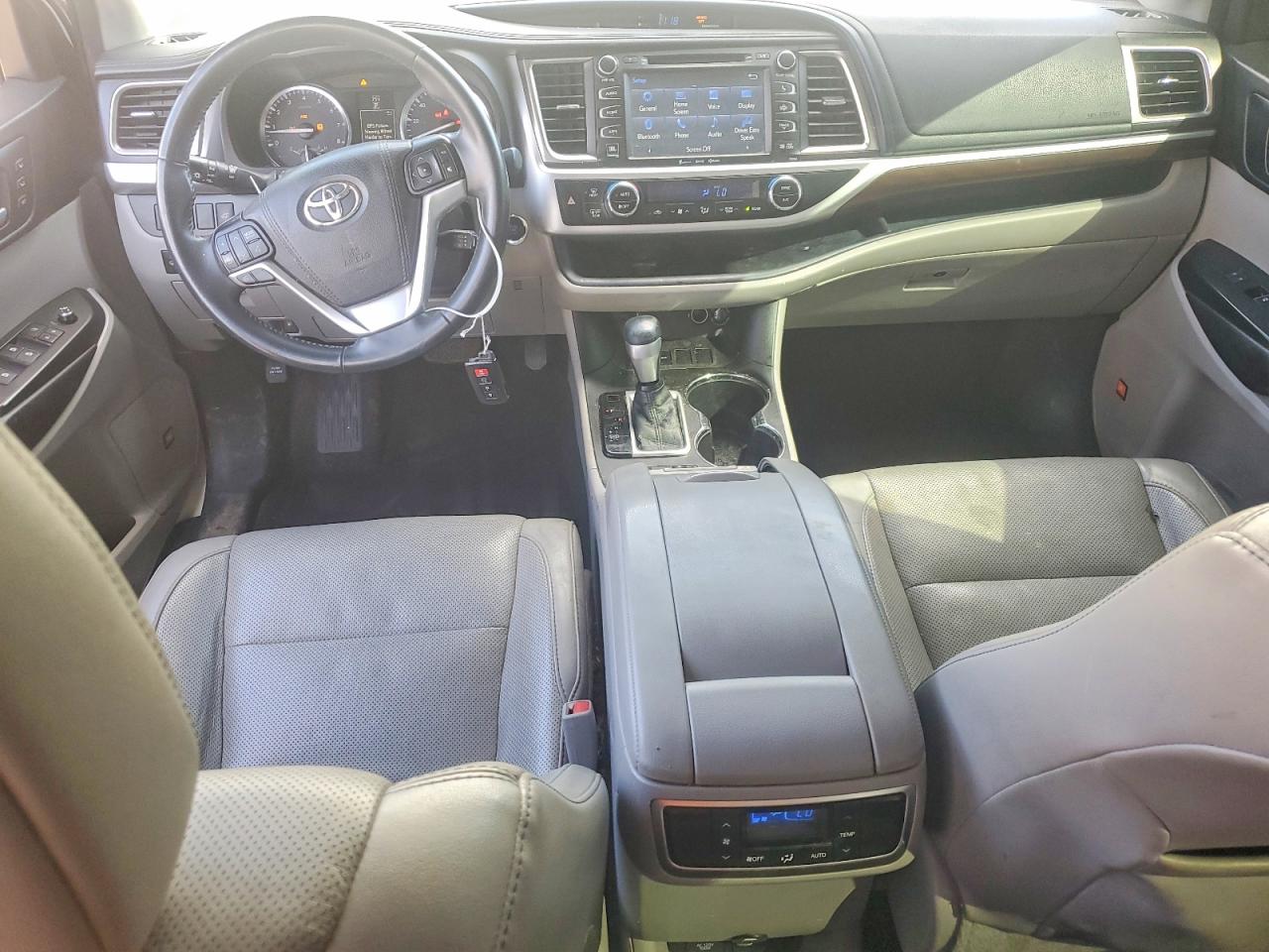 2016 TOYOTA HIGHLANDER LIMITED photo 8