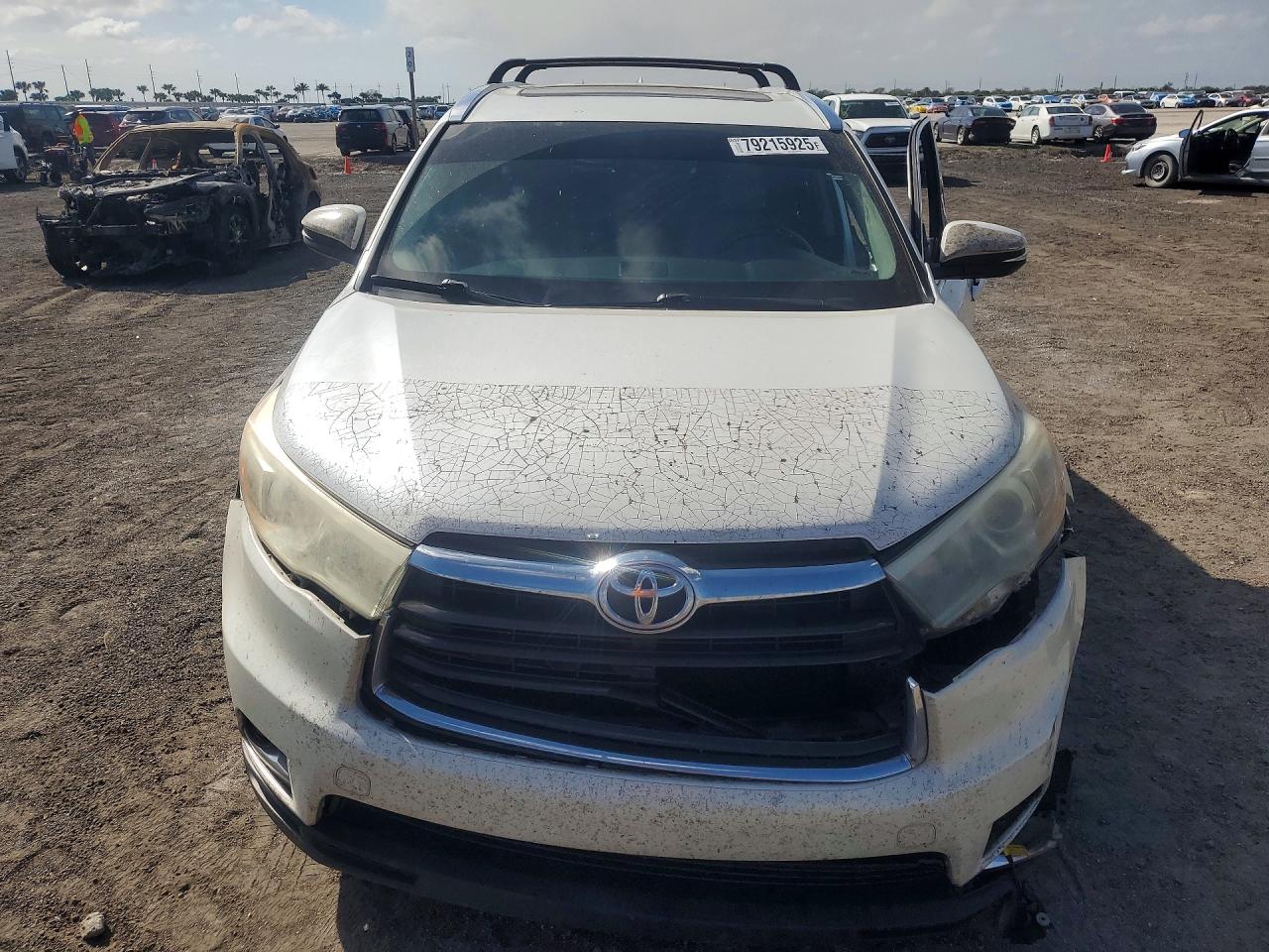 2016 TOYOTA HIGHLANDER LIMITED photo 5