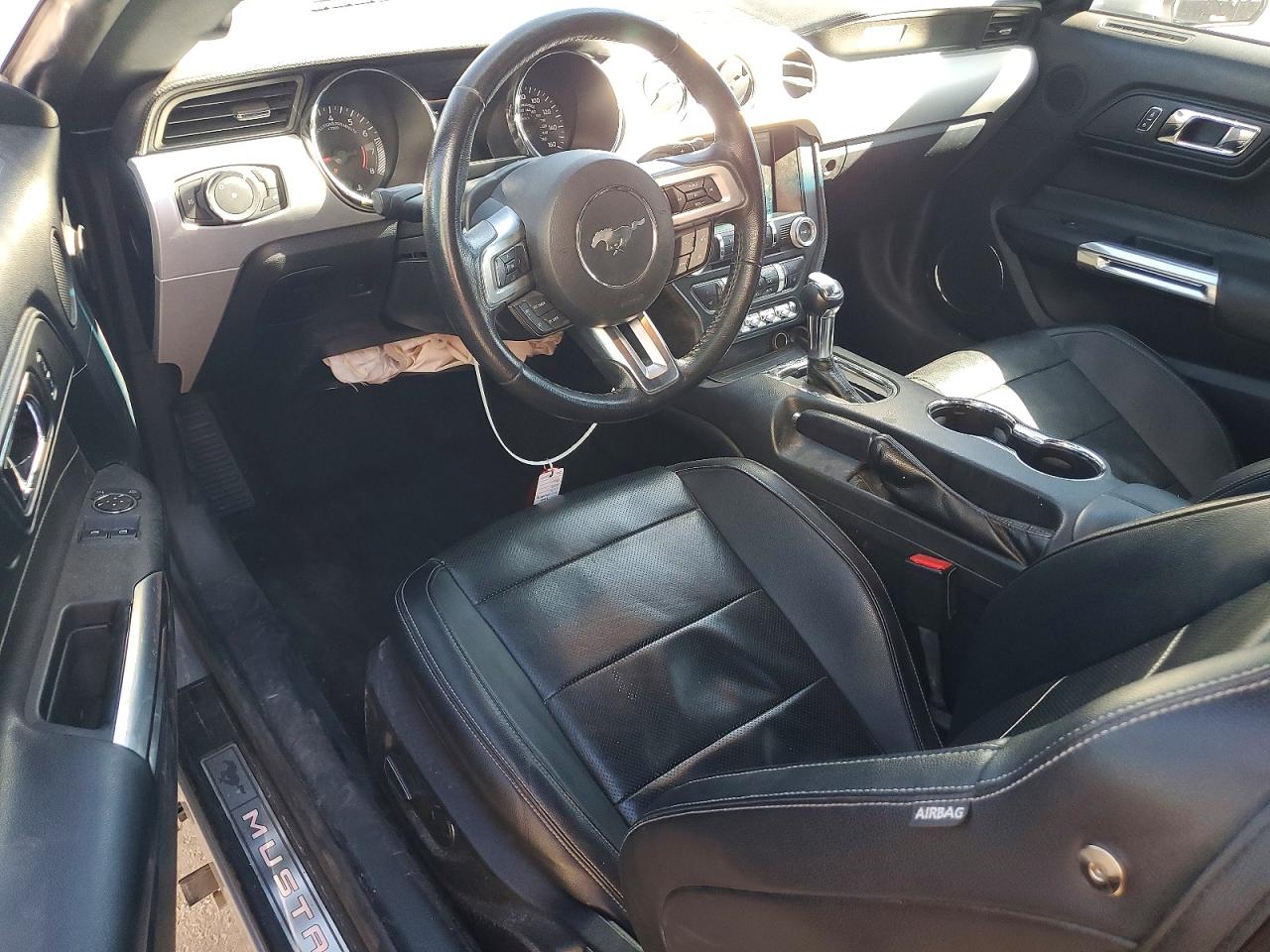 2015 FORD MUSTANG photo 22